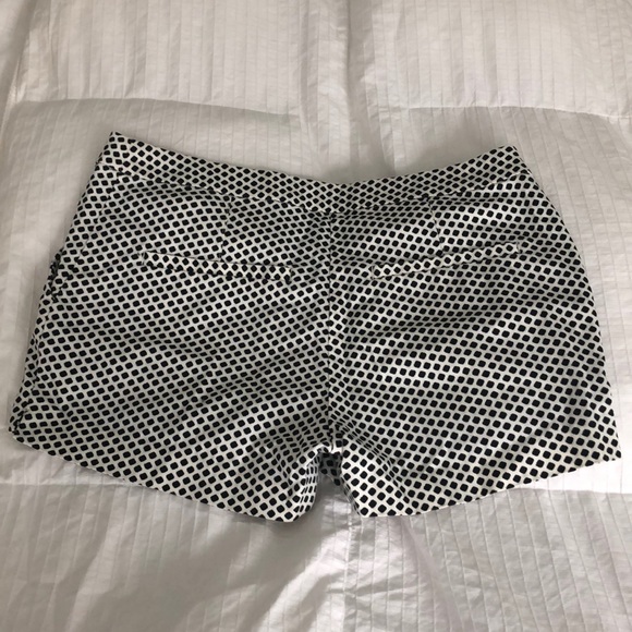 Patterned Shorts - Picture 2 of 4